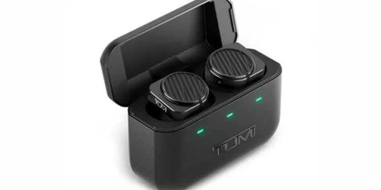 TUMI Memulai Kemitraan Jangka Panjang dengan Master & Dynamic 1 TUMI