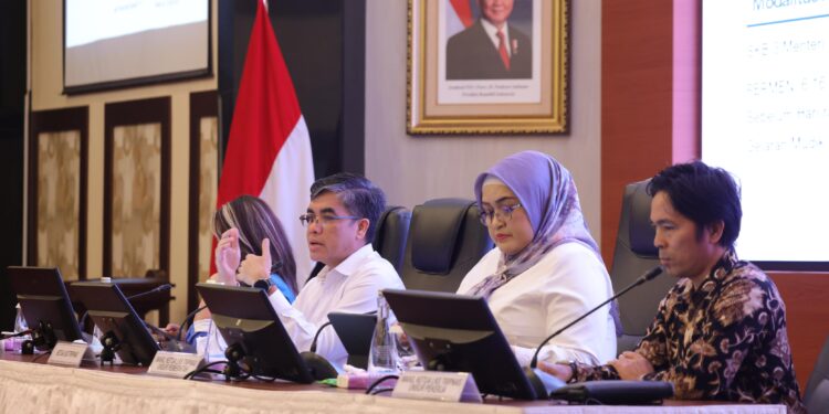 Pimpin Sidang LKS Tripartit, Menaker Bahas Produktivitas dan Kesejahteraan Pekerja Jelang Lebaran
