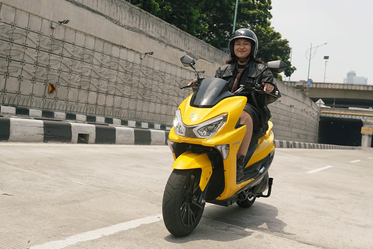 Raih Dua Penghargaan Sekaligus di Ajang IIMS 2025 Sebagai Best Booth dan Most Valuable EV Motorcycle, Polytron Terus Kukuhkan Posisi di Industri Motor Listrik Indonesia 2 Polytron