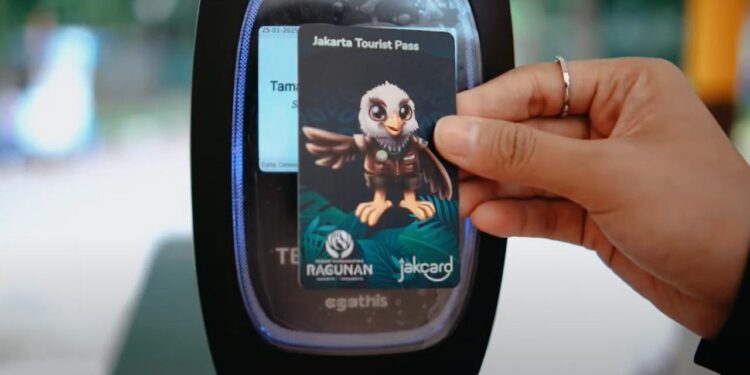 Transaksi Non-Tunai Lancar di Ragunan Saat Libur Lebaran, JakCard Jadi Pilihan Favorit Wisatawan