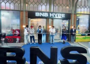 BNS Hype Hadir di Batavia Cove PIK 2, Tawarkan Pengalaman Belanja Art Toys Berbalut Atraksi Air Mancur dan Kafe Tematik 1 BNS Hype Hadir di Batavia Cove PIK 2, Tawarkan Pengalaman Belanja Art Toys Berbalut Atraksi Air Mancur dan Kafe Tematik