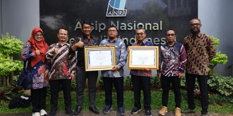 Kemnaker Mendapat Penghargaan dari ANRI Kategori Sangat Memuaskan