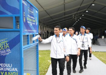 PNM Libatkan Ribuan Karyawan dalam Aksi Bersih-Bersih Lingkungan Usai HUT ke-26 9 PNM Libatkan Ribuan Karyawan dalam Aksi Bersih-Bersih Lingkungan Usai HUT ke-26