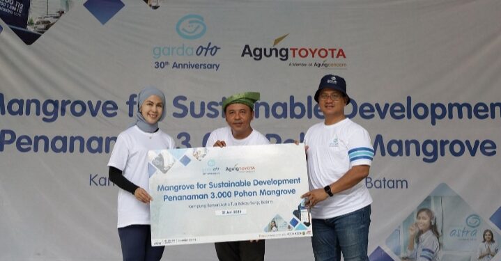 Kolaborasi Berkelanjutan Garda Oto dan Agung Toyota Ajak Pelanggan Tanam 3.000 Pohon Bakau di KBA Tua Bakau Serip, Batam