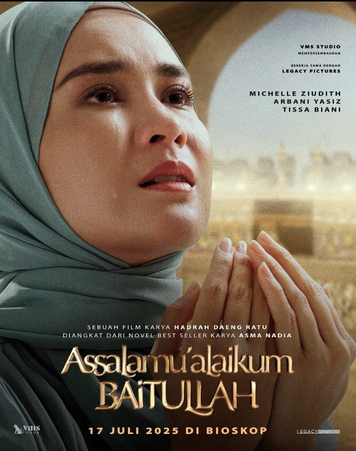 e9352ec3 2ab5 4cc0 89ae 0e2245bf4551 - Rilis Teaser Poster, Film Assalamualaikum Baitullah Gambarkan Pedihnya Ketika Doa Tak Juga Dijawab, Akankah Pulang ke Baitullah Menjadi Jawabannya?