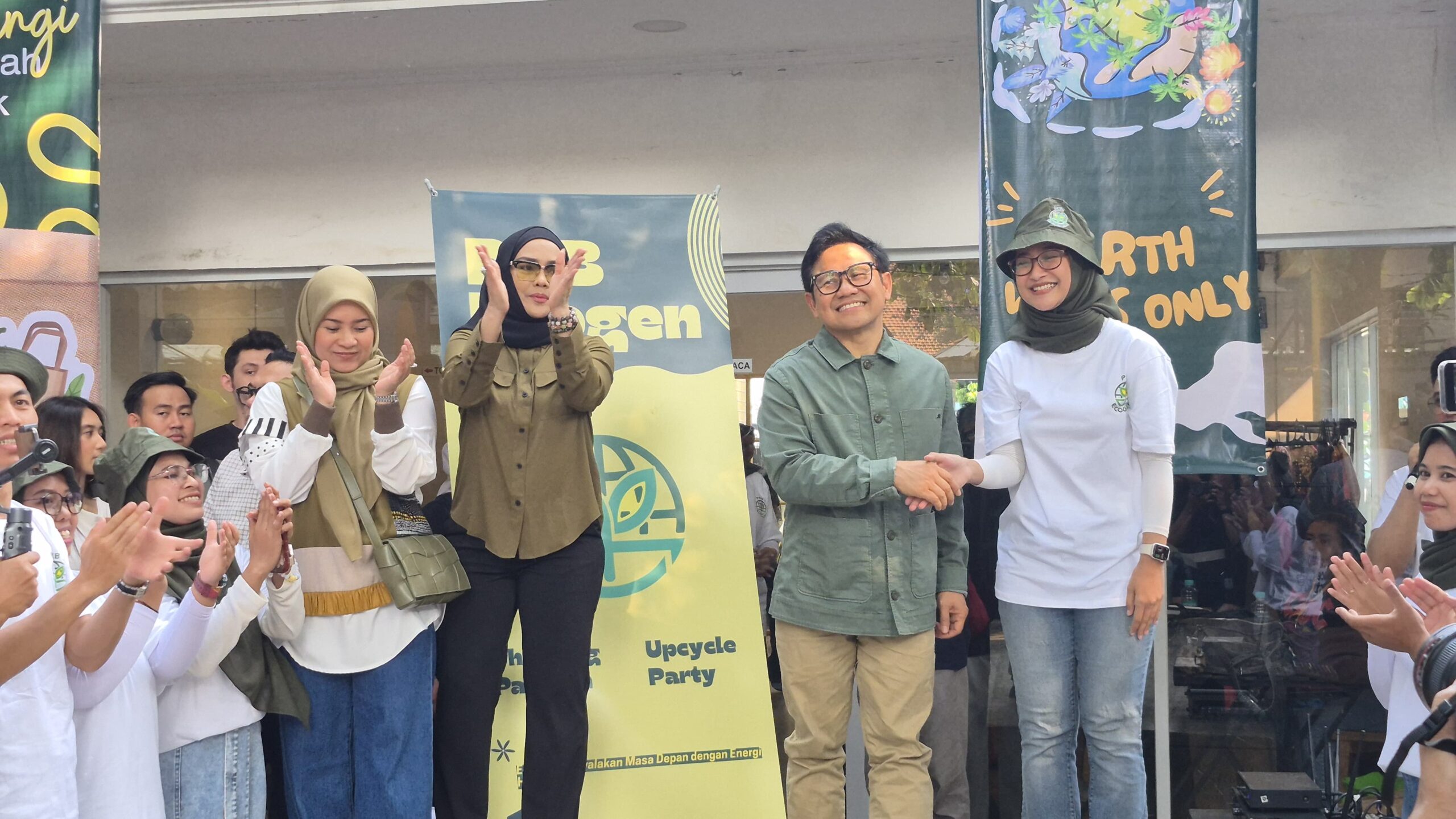 IMG 20250712 WA0030 scaled - Rayakan Harlah ke-27, PKB Gelar Lelang Busana Artis Demi Lingkungan Lewat Gerakan Ecogen