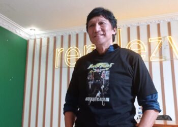 Ikang Fawzi Gaet Ras Muhamad Lewat Lagu “Jujurkan Keadilan” yang Sarat Pesan Nurani