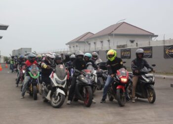 Tomimoto Tire Gaet Komunitas Motor dan Ojol untuk Buktikan Kualitas Ban Lokal di Jalur Pantura