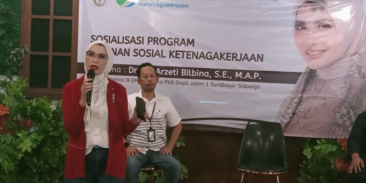 Arzeti Bilbina Bantu Profesi Jurnalis Dengan Program Jamsos Ketenagakerjaan