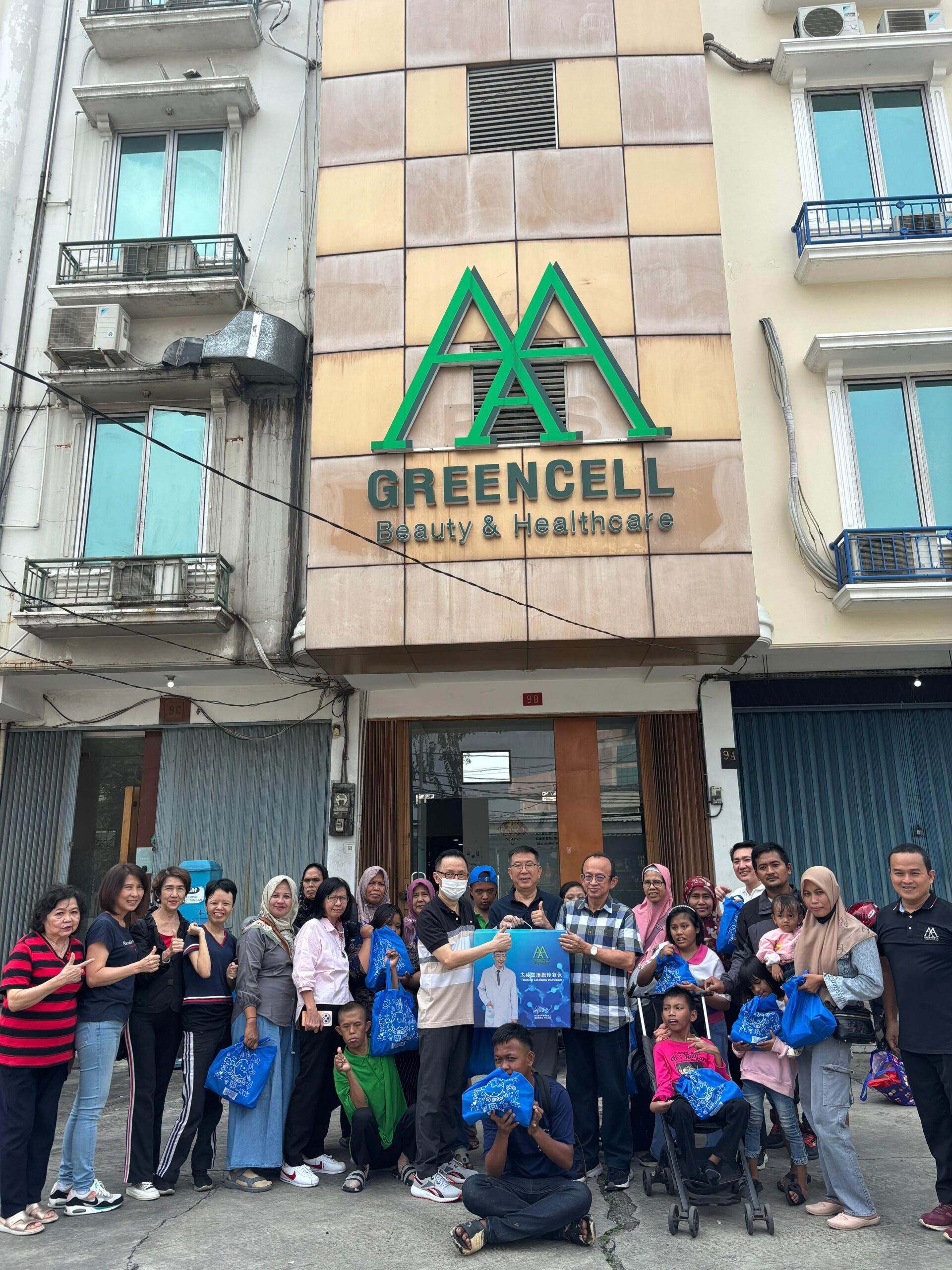 IMG 20250821 WA0002 scaled - PT. AAA Greencell Internasional dan Yayasan Pelita Kasih Hadirkan Terapi Kesehatan bagi Anak Nelayan Marunda