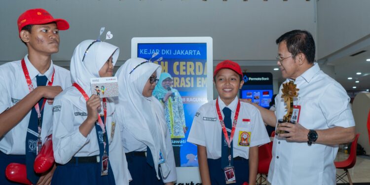 Bank Jakarta Raih KEJAR Award 2025, Catat Rp 1,7 Triliun Tabungan Pelajar