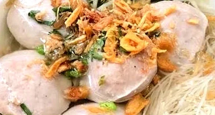 Ini Dia 7 Bakso Gepeng Kenyal dengan Kuah Gurih di Jakarta 1 bakso gepeng