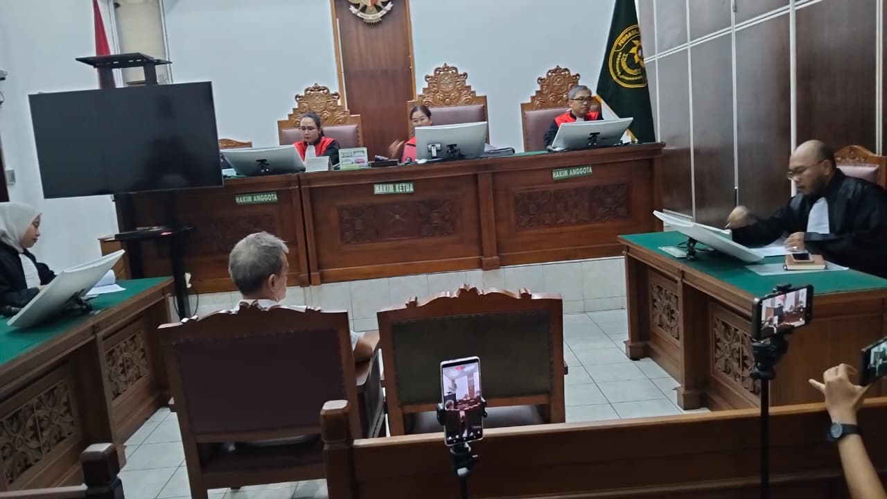 cfe0a80f 96c7 4385 94be 2468f29cdf8e - Sidang Putusan akan Segera digelar, Fariz RM Pasrah Akan Putusan Hakim Nanti