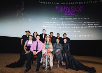 Perempuan Pembawa Sial