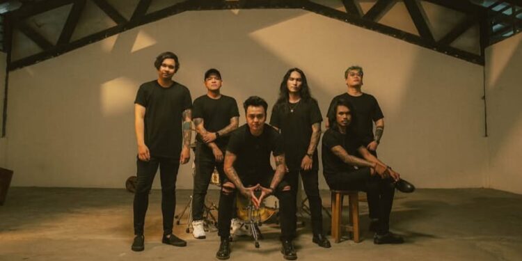 Nevach Hadirkan Video Klip Sinematik "Pelipur Lara Nestapa", Perkuat Pesan Album Perdana 1 Nevach Hadirkan Video Klip Sinematik “Pelipur Lara Nestapa”, Perkuat Pesan Album Perdana