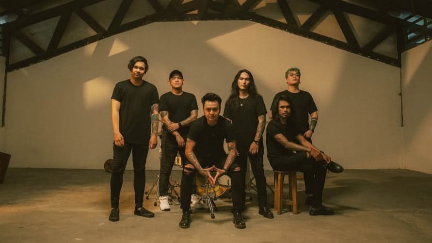 Nevach Hadirkan Video Klip Sinematik "Pelipur Lara Nestapa", Perkuat Pesan Album Perdana 2 IMG 20250903 WA0007 - Nevach Hadirkan Video Klip Sinematik "Pelipur Lara Nestapa", Perkuat Pesan Album Perdana