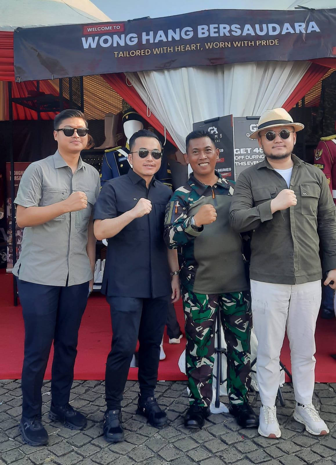 IMG 20250923 WA0003 - Sentuhan Mode di Balik Parade Militer: Kisah Wong Hang Bersaudara di TNI Fair 2025
