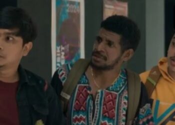 Trailer Perdana Maju Serem Mundur Horor Resmi Dirilis, Suguhkan Ketegangan dan Tawa Gen-Z 3 Trailer Perdana Maju Serem Mundur Horor Resmi Dirilis, Suguhkan Ketegangan dan Tawa Gen-Z