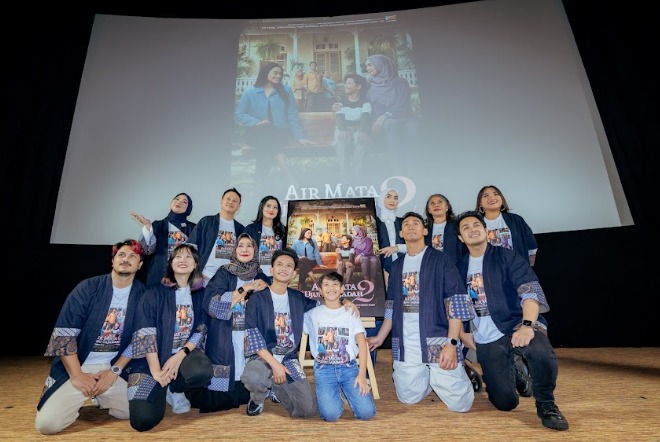 Air Mata di Ujung Sajadah 2 Resmi Rilis Trailer dan Poster: Kisah Dua Ibu, Cinta Tanpa Batas 1 Air Mata di Ujung Sajadah 2