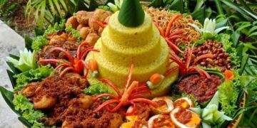 Nasi Tumpeng