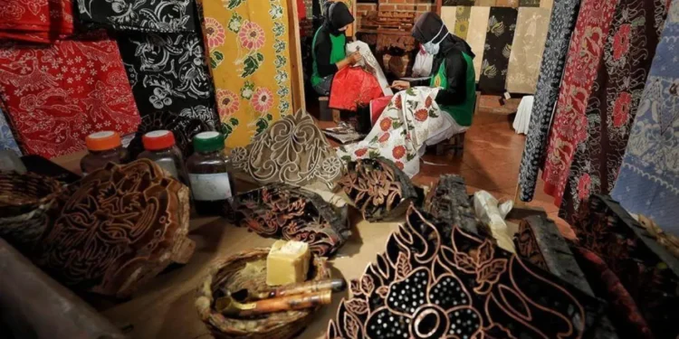 Eksplor 7 Kampung Batik Cantik di Indonesia, Surga Pecinta Seni Kain Tradisional 1 Kampung Batik