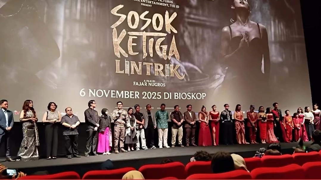 LEO Pictures Hadirkan Film Horor Supranatural Sosok Ketiga: Lintrik Tentang Cinta dan Kekuatan Gelap 2 IMG 20251024 WA0002 - LEO Pictures Hadirkan Film Horor Supranatural Sosok Ketiga: Lintrik Tentang Cinta dan Kekuatan Gelap