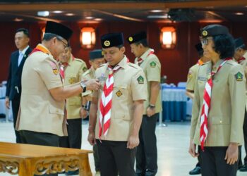 Menhut Raja Juli Antoni Resmi sebagai Ketua Mabisaka Saka Wanabakti 2 Menhut Raja Juli Antoni Resmi sebagai Ketua Mabisaka Saka Wanabakti