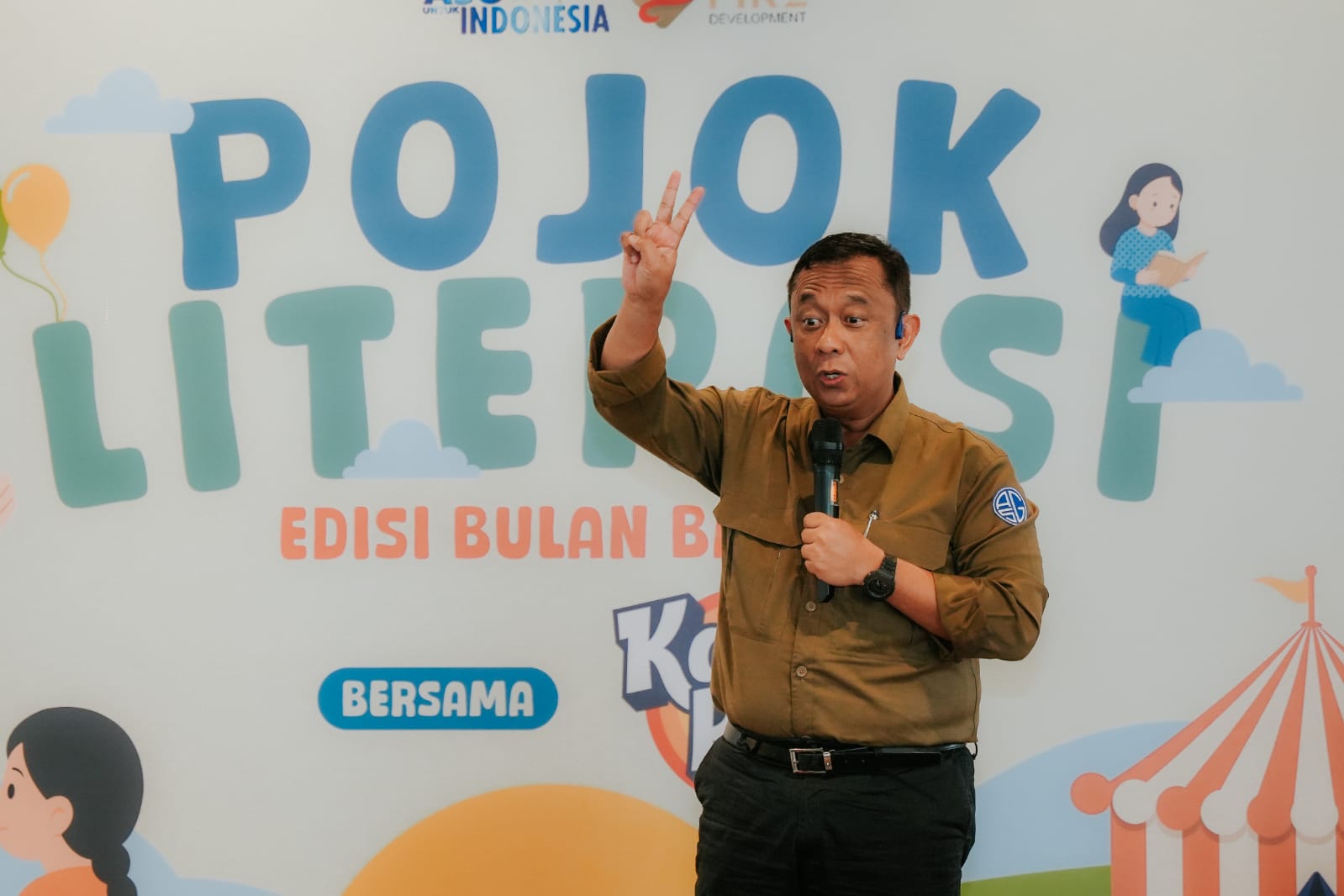 PIK2 Ajak 120 Anak Pesisir Rayakan Bulan Bahasa Lewat Program Pojok Literasi bersama Kak Rara 2 IMG 20251107 WA0013 - PIK2 Ajak 120 Anak Pesisir Rayakan Bulan Bahasa Lewat Program Pojok Literasi bersama Kak Rara