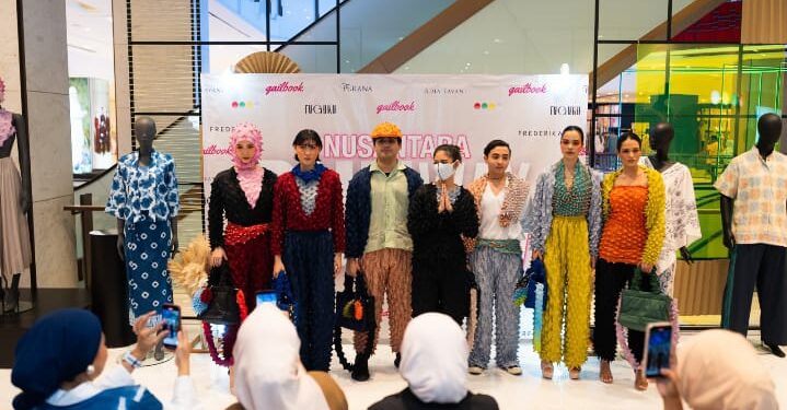 Padukan Unsur Budaya, Purana dan Fuguku Tampil di Nusantara Runway Kuala Lumpur