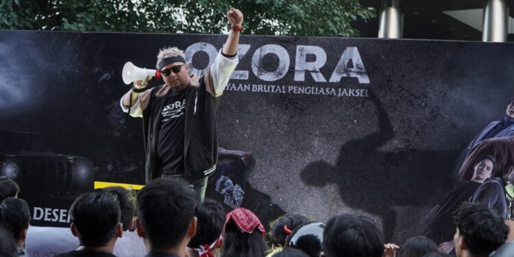 Aksi Musikal di KPK, Chicco Jerikho Jadi Sorotan Lewat Seruan Moral 1 Aksi Musikal di KPK, Chicco Jerikho Jadi Sorotan Lewat Seruan Moral