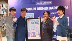 IMG 20251216 194150 - Kolaborasi Keluarga dan AI Jadi Gagasan Utama Buku “Bangun Bisnis Bareng AI”