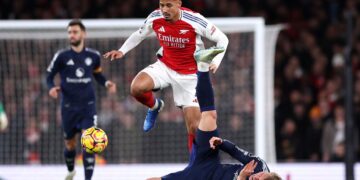 AKHIRI DRAMA: Aksi skuad Manchester United (MU) hajar Arsenal di Emirates Stadium, Minggu (25/1/2026) malam.