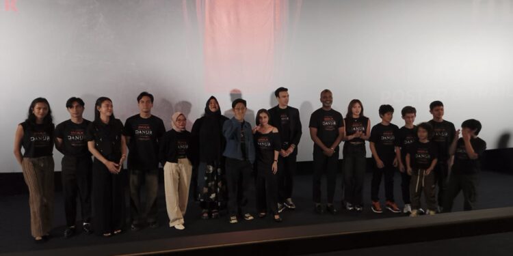 Satu Dekade Menjadi Risa, Perpisahan Emosional Prilly Latuconsina di Film Danur: The Last Chapter