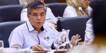 Menaker Yassierli: Upah Minimum Harus Makin Dekat Kebutuhan Hidup Layak