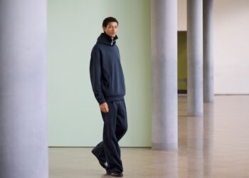 UNIQLO : C Spring/Summer 2026 Meredefinisi Busana Esensial untuk Aktivitas Urban Masa Kini 4 UNIQLO : C Spring/Summer 2026 Meredefinisi Busana Esensial untuk Aktivitas Urban Masa Kini