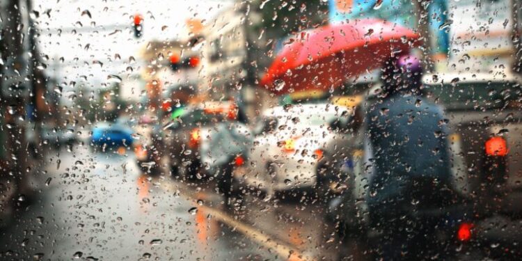BMKG Prakirakan Cuaca Berawan hingga Hujan Ringan Guyur Jakarta Sepanjang Hari Ini 1 Hujan Jakarta