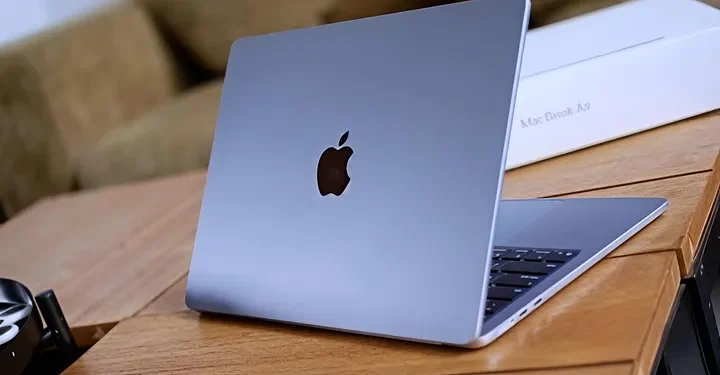 Apple Kembali Jadi Sorotan: Siapkan Peluncuran MacBook Murah pada Maret 2026 1 Apple Kembali Jadi Sorotan: Siapkan Peluncuran MacBook Murah pada Maret 2026