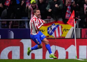 BABAK BELUR: Selebrasi Antoine Griezmann dalam laga Atletico Madrid vs Barcelona di leg pertama semifinal Copa del Rey 2025/2026 pada Jumat (13/2/2026). (Foto: (c) AP Photo/Manu Fernandez)