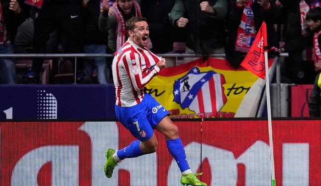 Barcelona Hancur Lebur Dihajar 4 Gol Oleh Atletico tanpa Perlawanan 1 BABAK BELUR: Selebrasi Antoine Griezmann dalam laga Atletico Madrid vs Barcelona di leg pertama semifinal Copa del Rey 2025/2026 pada Jumat (13/2/2026). (Foto: (c) AP Photo/Manu Fernandez)