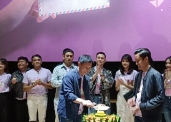 DRAMA BERSERI: Seremonial rilis series drama terbaru oleh Unlimited Production berjudul A Little White Lie garapan sutradara Sondang Pratama. (FOTO: WAYTRI/KORANINDOPOS.COM)
