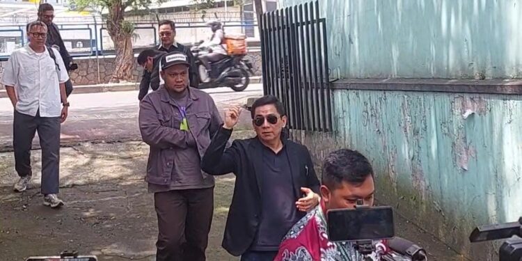 Penuhi Panggilan Komnas PA, Virgoun Siap Mediasi dengan Inara Rusli Demi Kepentingan Anak