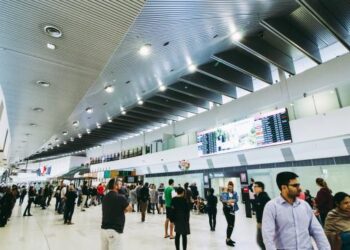 BANDARA PERTH: Government of Western Australia Department of Health melacak bahwa suspect mendarat di Terminal 1 Bandara Perth pada Minggu (8/2/2026) dini hari, sekitar pukul 00.40. (Foto: Dok/escape.com.au)