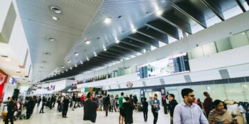 BANDARA PERTH: Government of Western Australia Department of Health melacak bahwa suspect mendarat di Terminal 1 Bandara Perth pada Minggu (8/2/2026) dini hari, sekitar pukul 00.40. (Foto: Dok/escape.com.au)