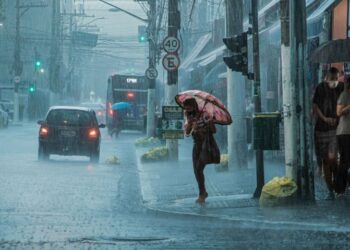 HUJAN LEBAT: BMKG mengeluarkan peringatan dini cuaca buruk di wilayah Jabodetabek. Peringatan tersebut dikeluarkan untuk periode Minggu (1/2/2026) – Senin (2/2/2026). (Foto Ilustrasi: rri.co.id/pexels/ist)