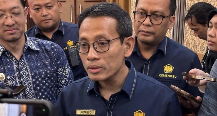 Plt Dirut LPDP Minta Keluarga Mampu Tak Ambil Beasiswa Penuh