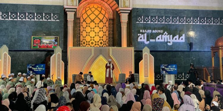 Bulan Penuh Berkah, RCTI Gelar Tablig Akbar Penyejuk Hati di Masjid Agung Al Amjad