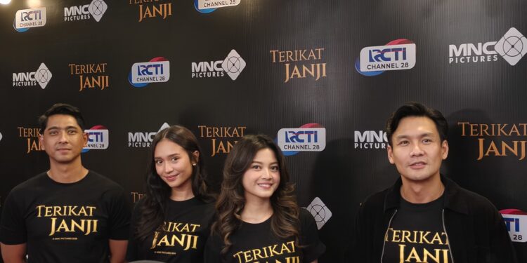 Tiga Tahun Vakum, Arya Saloka Comeback Lewat Sinetron “Terikat Janji” 1 Tiga Tahun Vakum, Arya Saloka Comeback Lewat Sinetron “Terikat Janji”