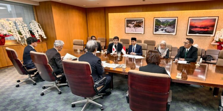 Menhut RI dan Menteri LH Jepang Dorong Sister Park dan Investasi Karbon di Taman Nasional