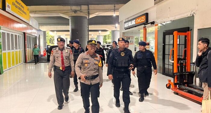 Brimob Sterilisasi Stasiun Gambir, Pastikan Keamanan Arus Balik Lebaran