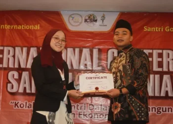 Mahasiswa Unair Raih Top I Best Group di International Conference Santri Mendunia 2026